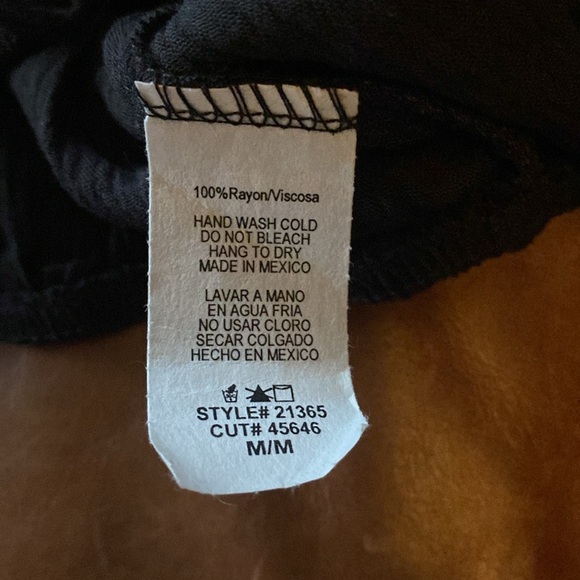 Women’s crop top - Picture 4 of 4